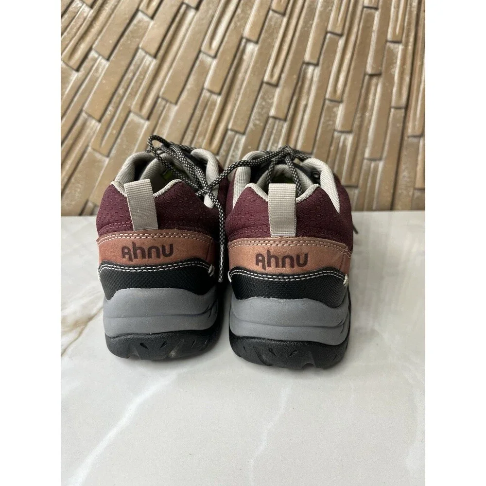 AHNU MONTARA II WINETASTING HIKING SHOES WOMEN 10.5 Suede Leather Vibram Sole